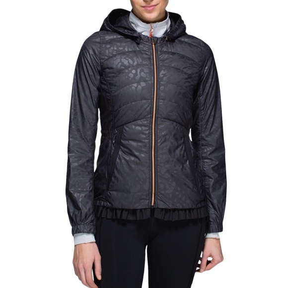 RARE:Lululemon Spring Fling Puffy Windbreaker Animal Swirl Embossed Black Size 4 - Picture 1 of 14